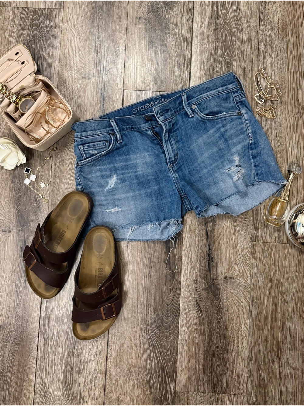Citizens of Humanity Distressed Denim Shorts Size 28